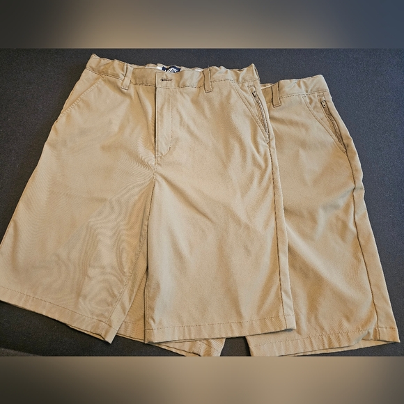 LANDSEND Boys Active Chino Uniform Shorts Size 18 Khaki - Picture 7 of 7